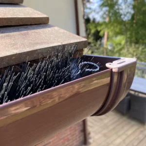 20m Black Gutter Brush Leaf & Moss Guard – Easy Fit Gutter Protection for Leaves, Debris & Moss